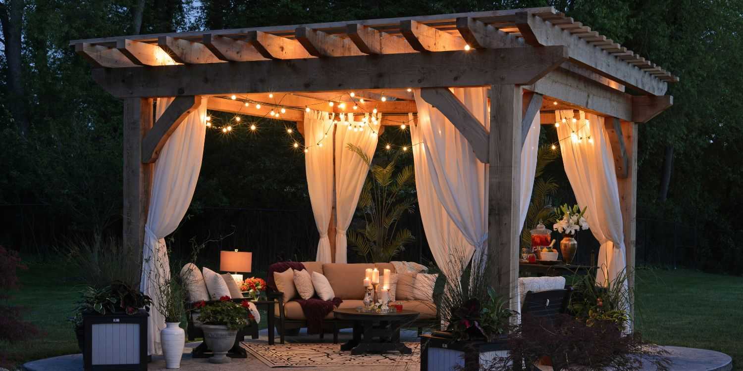An outdoor space for all seasons